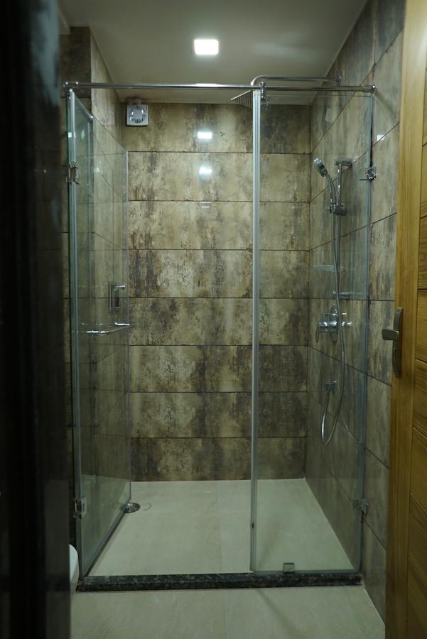 เดอะ มิสติก ปาล์ม Hotel มถุรา ภายนอก รูปภาพ